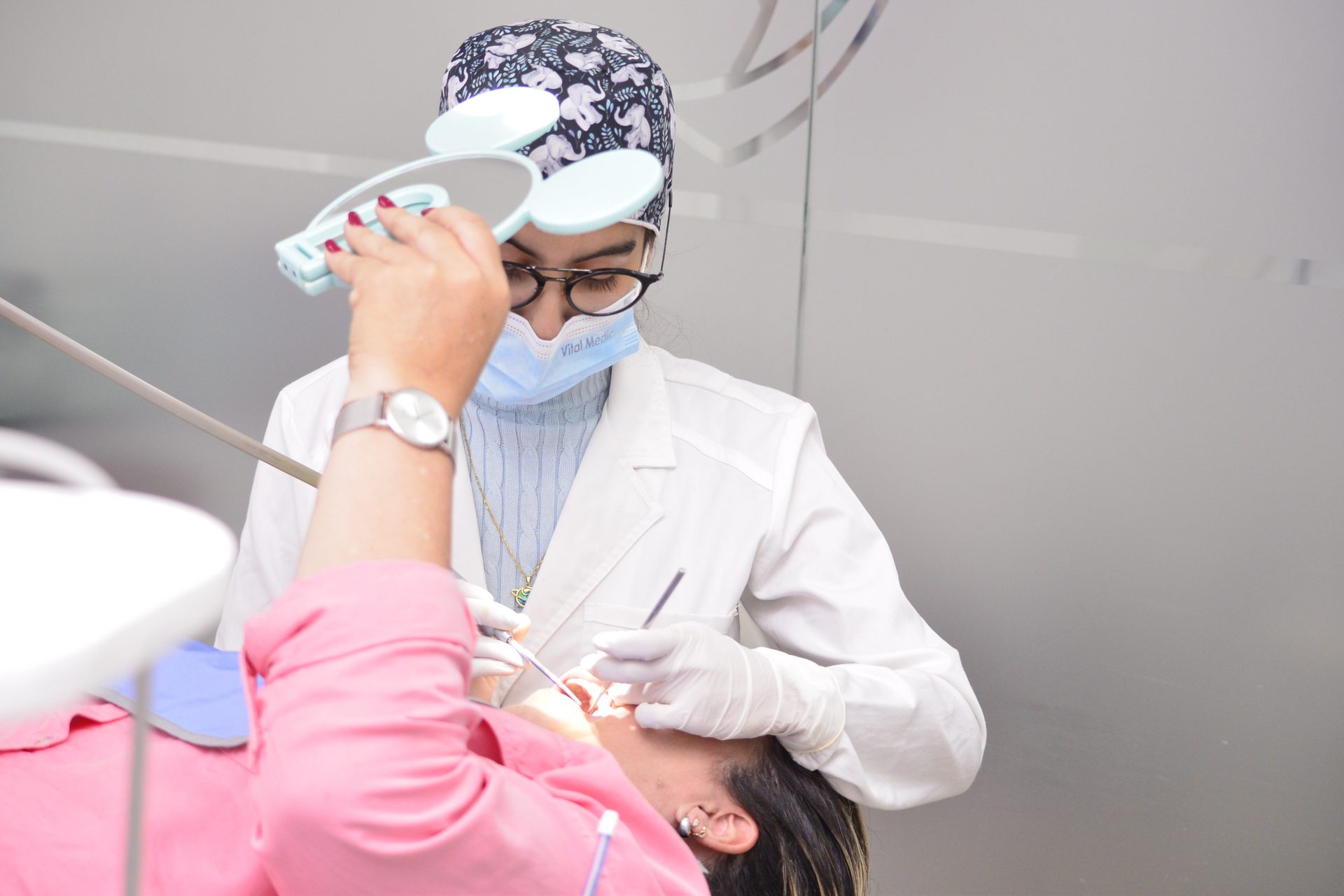 Dental treatment at Calma Odontología